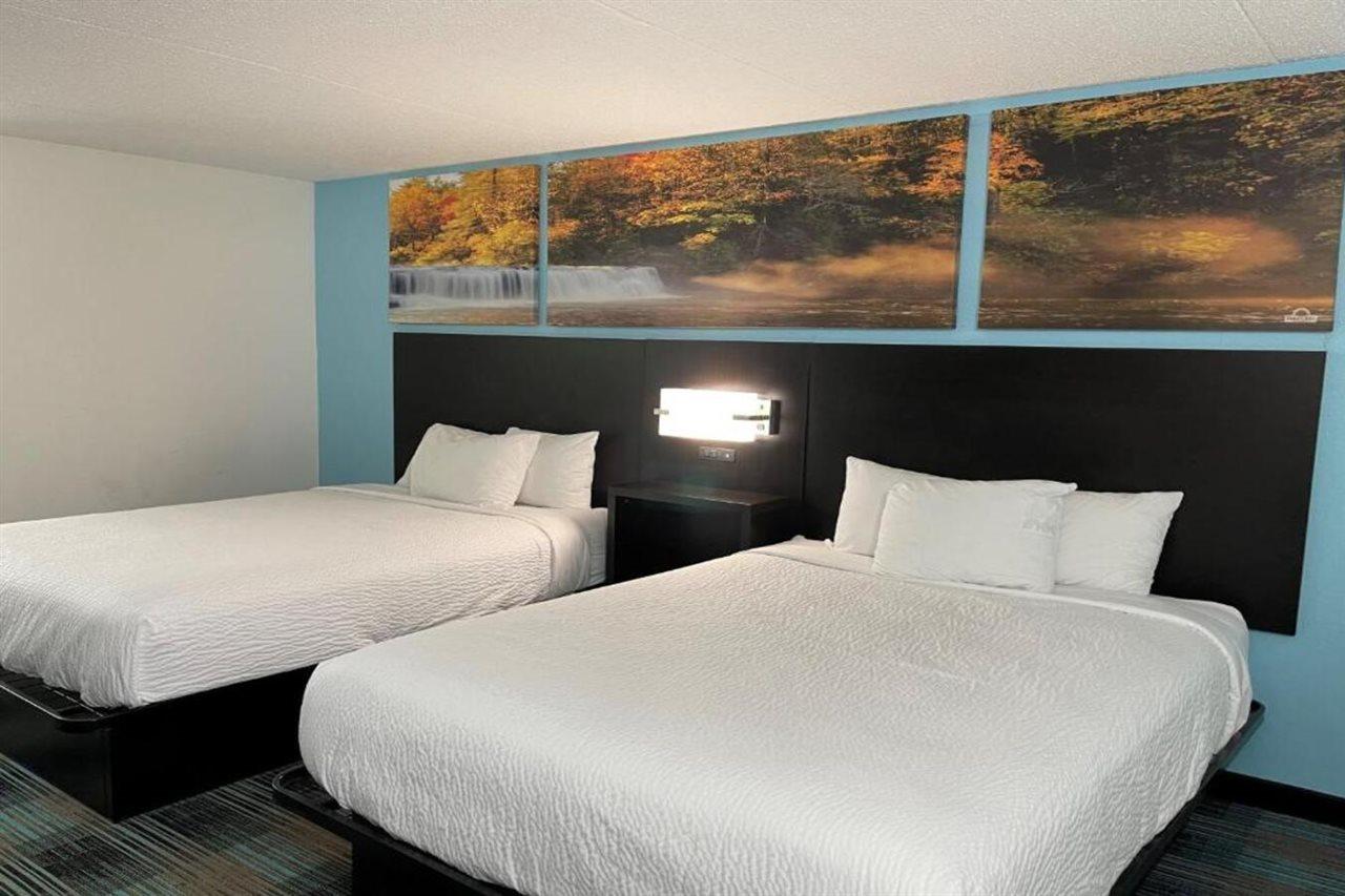 Days Inn By Wyndham Calhoun Ga I-75 And Us-41 Ngoại thất bức ảnh