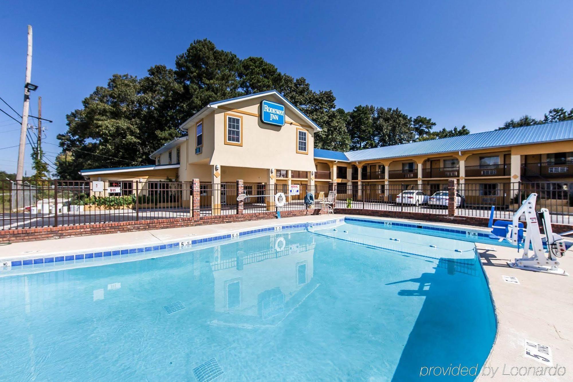 Days Inn By Wyndham Calhoun Ga I-75 And Us-41 Ngoại thất bức ảnh