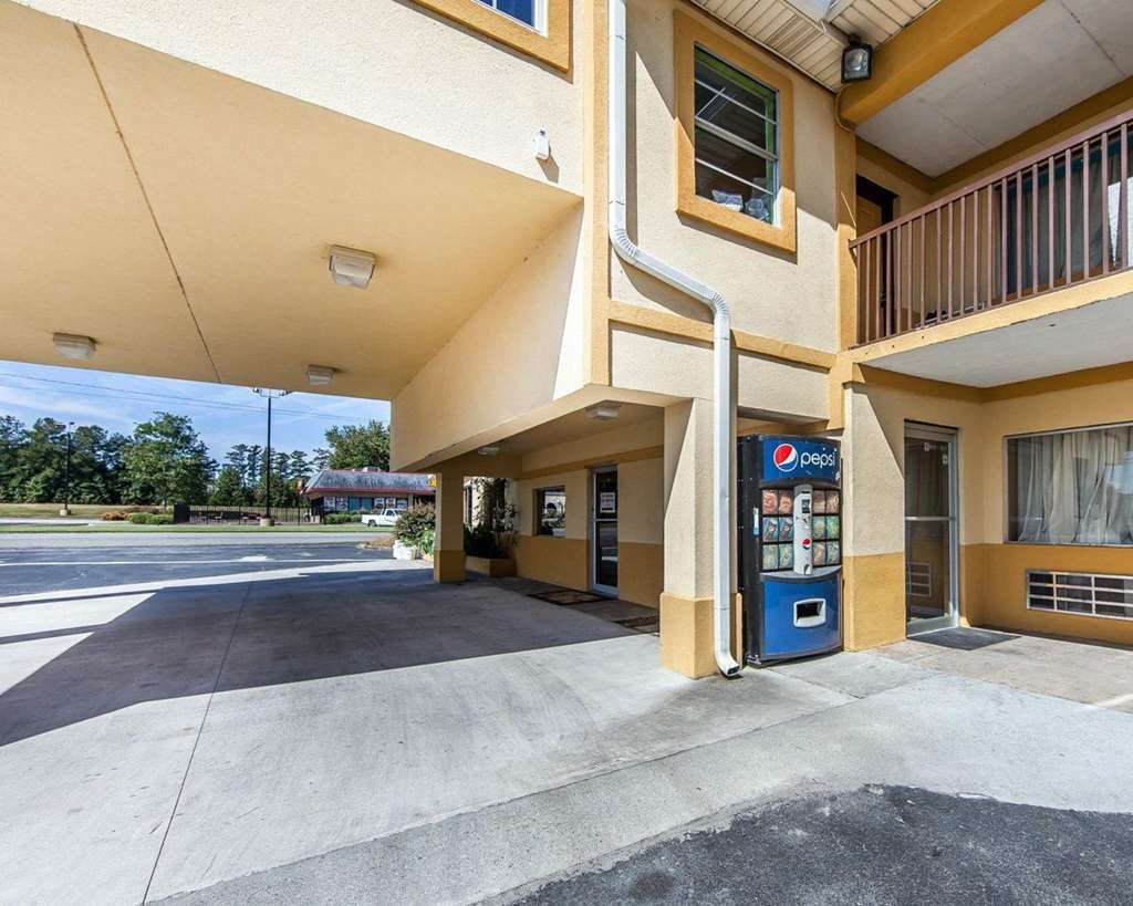 Days Inn By Wyndham Calhoun Ga I-75 And Us-41 Ngoại thất bức ảnh